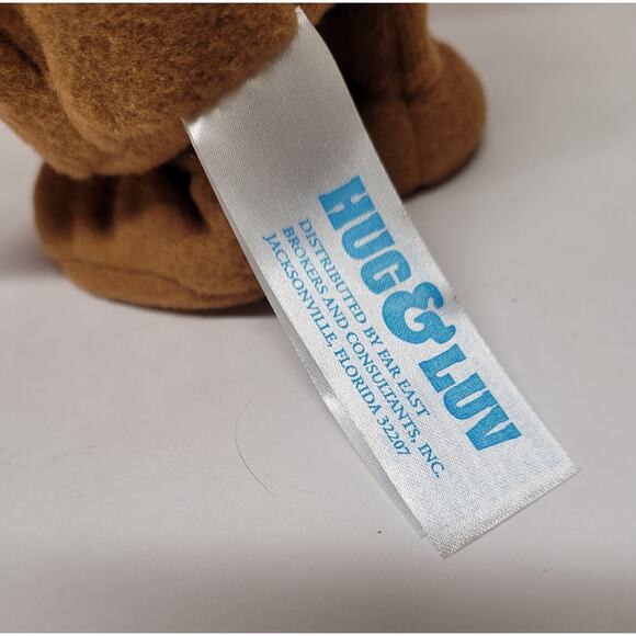 Musical Hug And Luv Running Reindeer - Picture 6 of 10